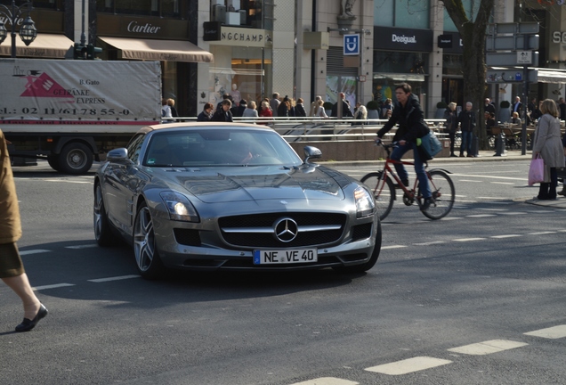 Mercedes-Benz SLS AMG Roadster