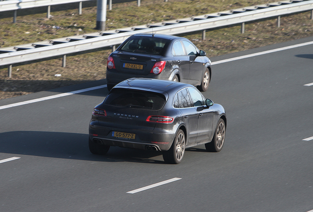 Porsche 95B Macan Turbo