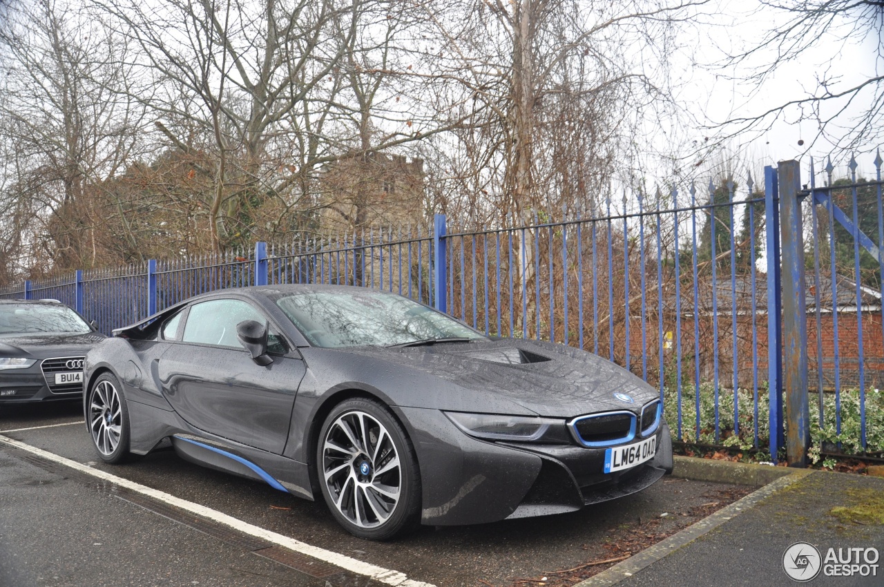 BMW i8