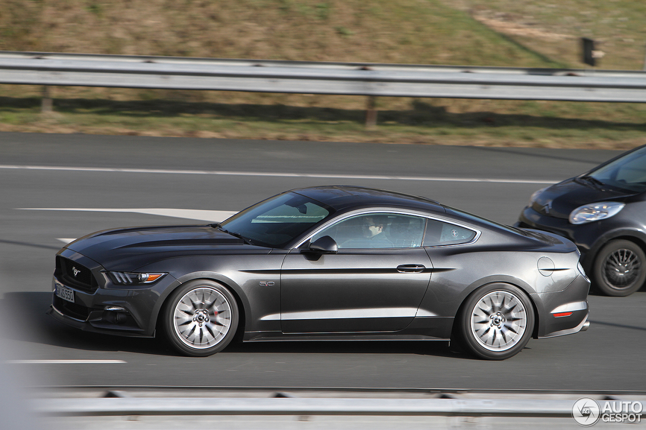 Ford Mustang GT 2015