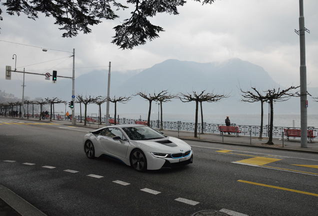 BMW i8