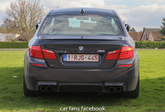 BMW M5 F10 2011