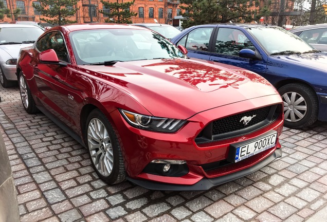 Ford Mustang GT 2015