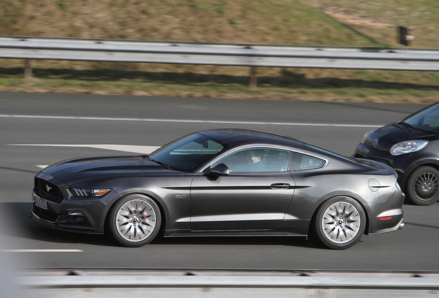 Ford Mustang GT 2015