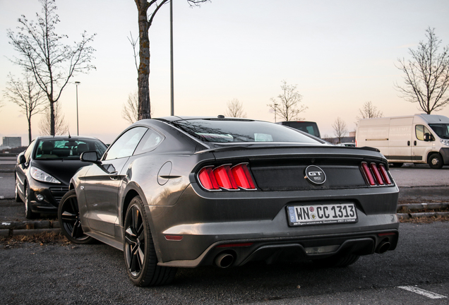 Ford Mustang GT 50th Anniversary Edition