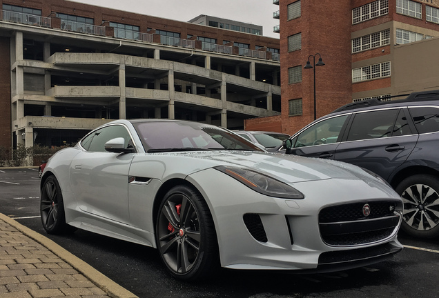 Jaguar F-TYPE S AWD Coupé British Design Edition