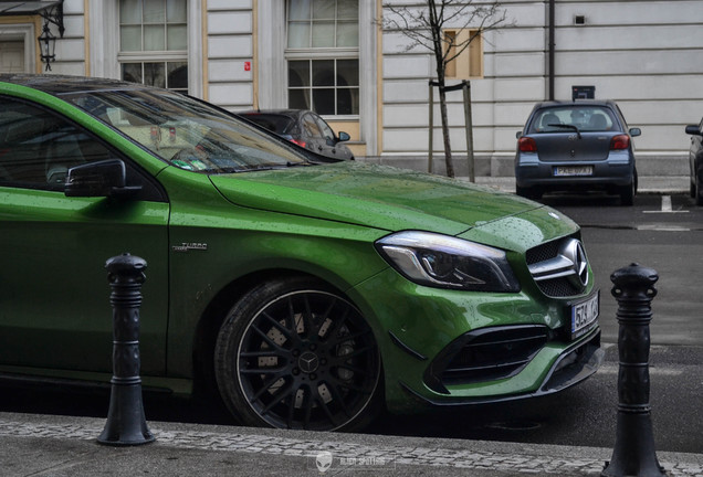 Mercedes-AMG A 45 W176 2015