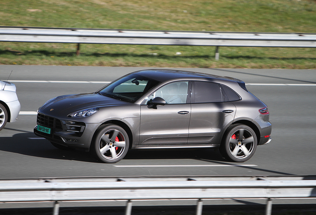 Porsche 95B Macan Turbo