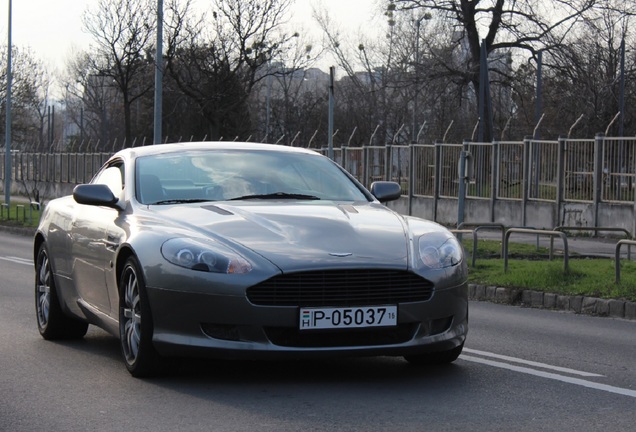 Aston Martin DB9