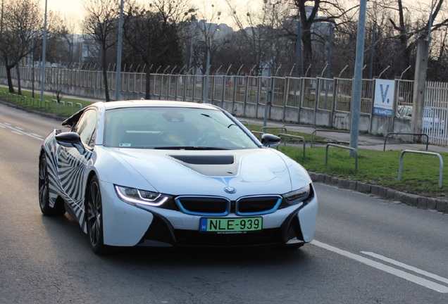 BMW i8