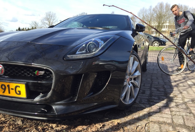 Jaguar F-TYPE S Coupé