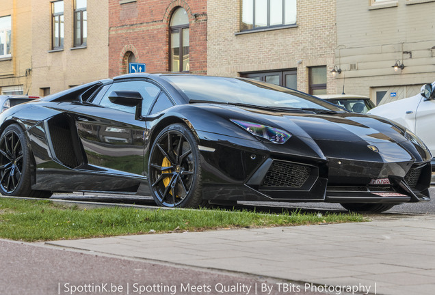 Lamborghini Aventador LP700-4 Roadster