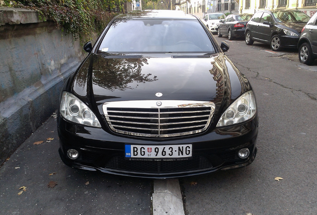 Mercedes-Benz S 63 AMG W221