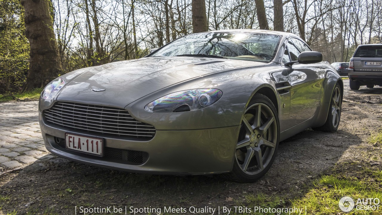 Aston Martin V8 Vantage