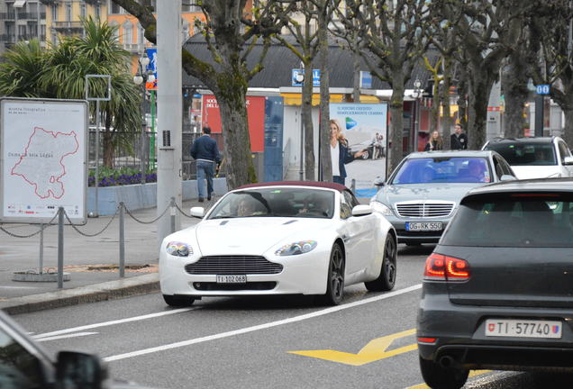 Aston Martin V8 Vantage Roadster