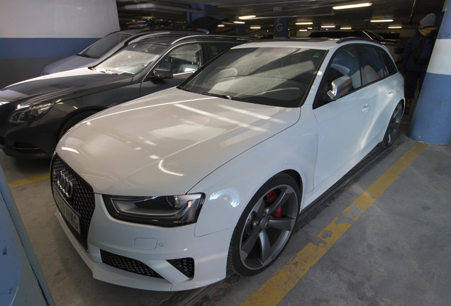 Audi RS4 Avant B8