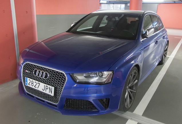 Audi RS4 Avant B8