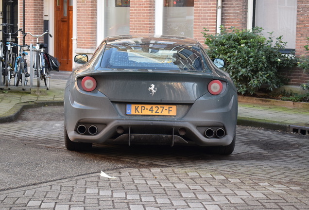 Ferrari FF