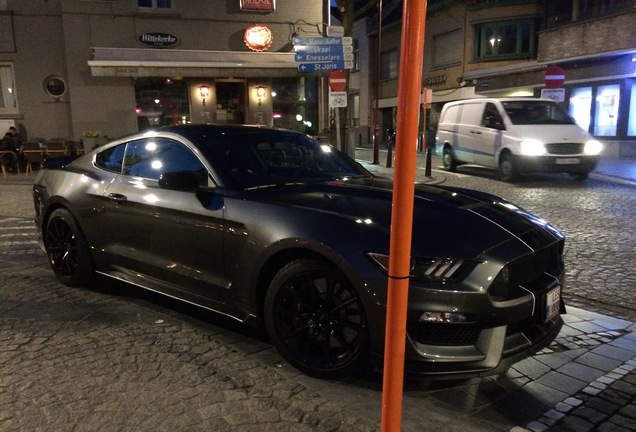 Ford Mustang Shelby GT350 2015