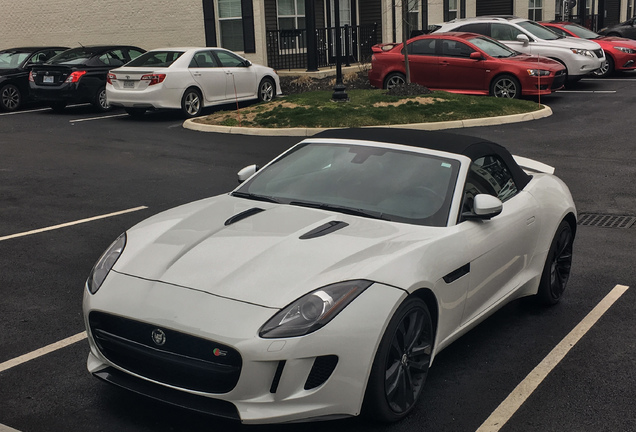 Jaguar F-TYPE S Convertible