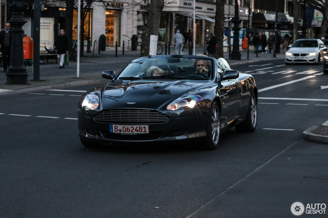 Aston Martin DB9 Volante