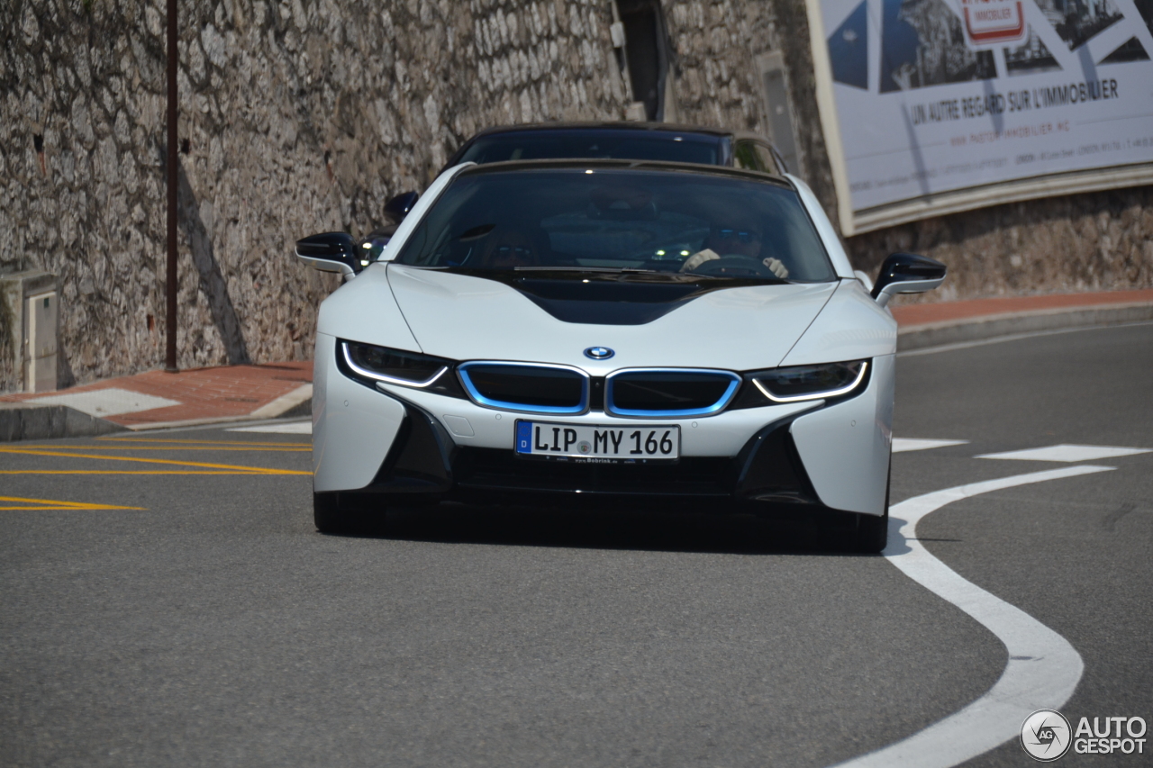 BMW i8