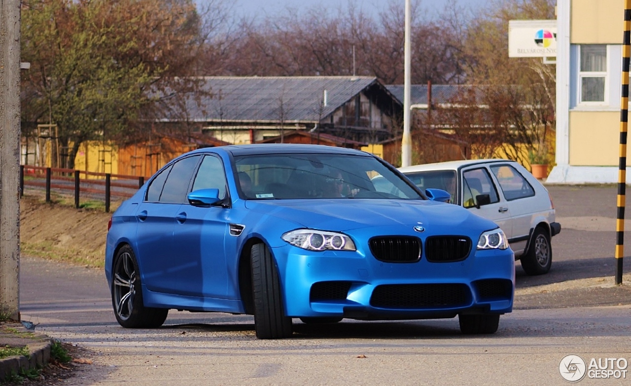 BMW M5 F10 2011