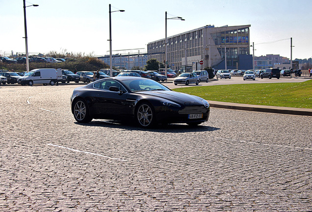 Aston Martin V8 Vantage