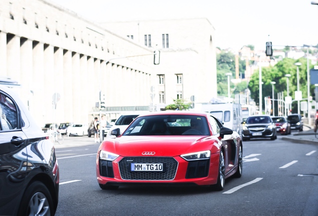 Audi R8 V10 Plus 2015