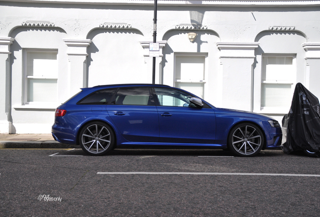 Audi RS4 Avant B8