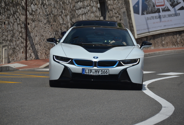 BMW i8