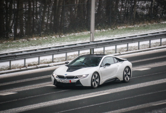 BMW i8
