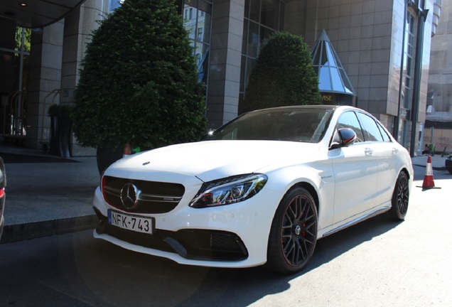 Mercedes-AMG C 63 S W205