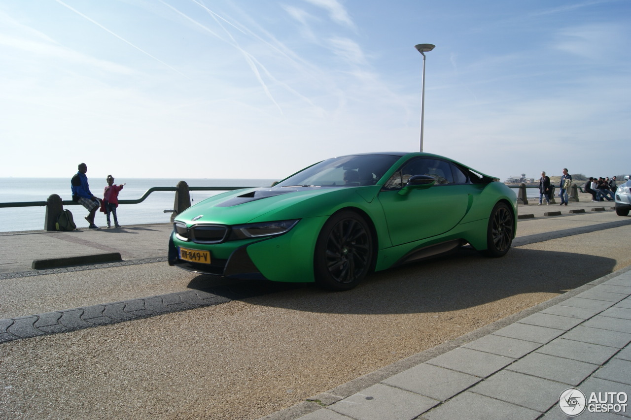 BMW i8