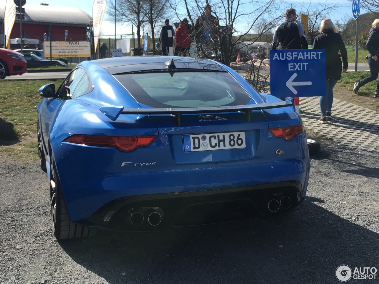 Jaguar F-TYPE SVR Coupé