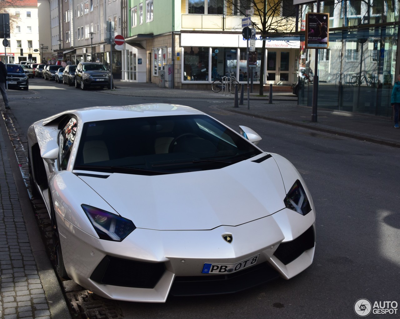 Lamborghini Aventador LP700-4