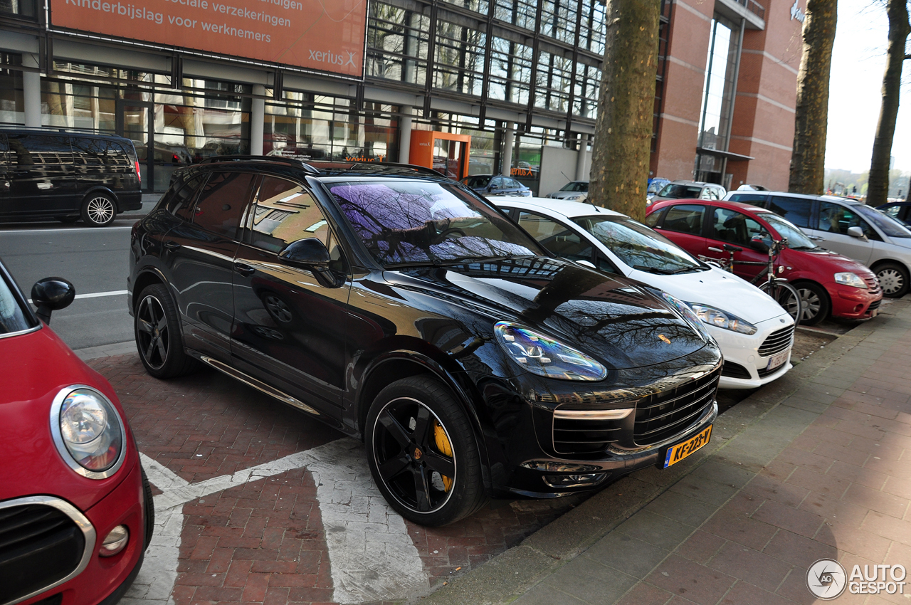 Porsche 958 Cayenne Turbo S MkII