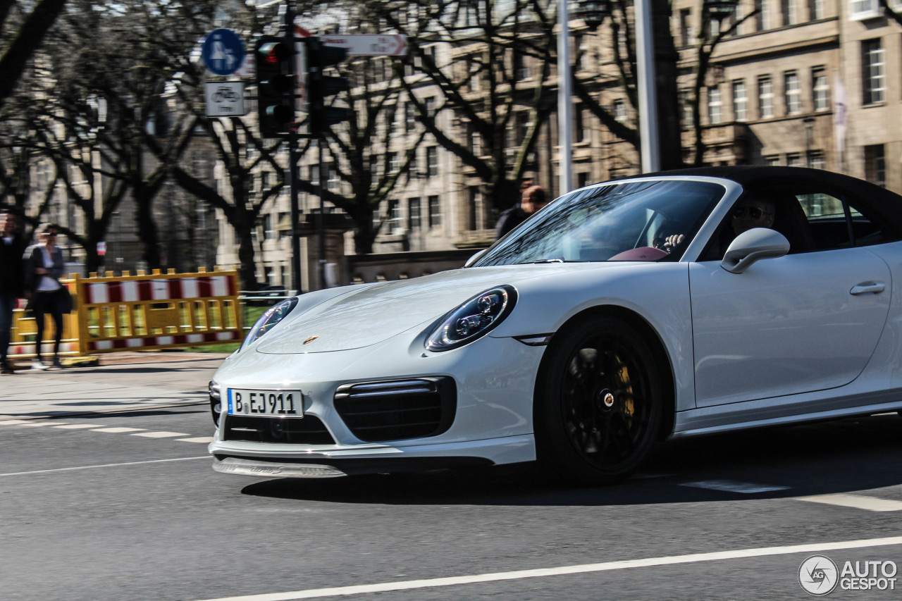 Porsche 991 Turbo S Cabriolet MkII