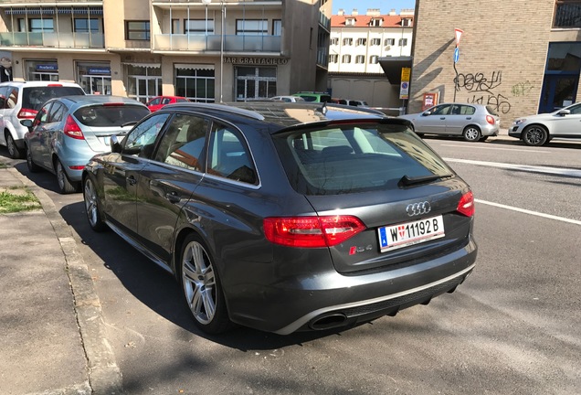 Audi RS4 Avant B8