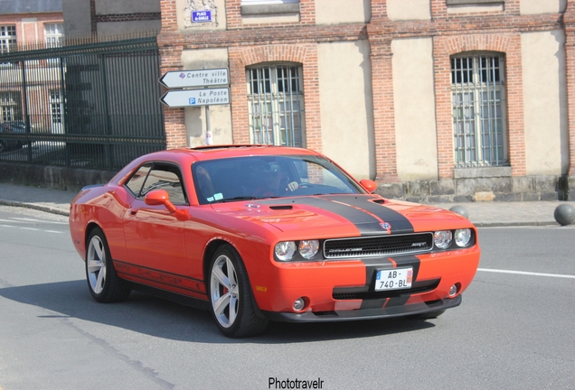 Dodge Challenger SRT-8