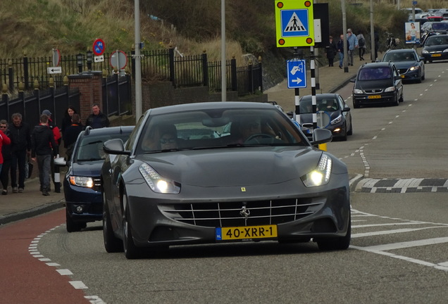 Ferrari FF