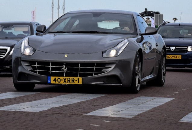 Ferrari FF