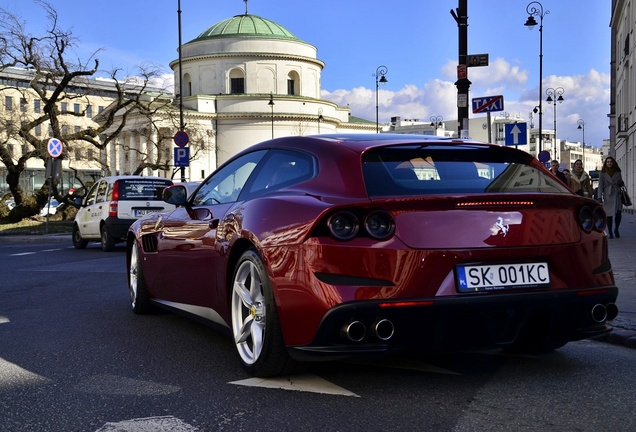 Ferrari GTC4Lusso