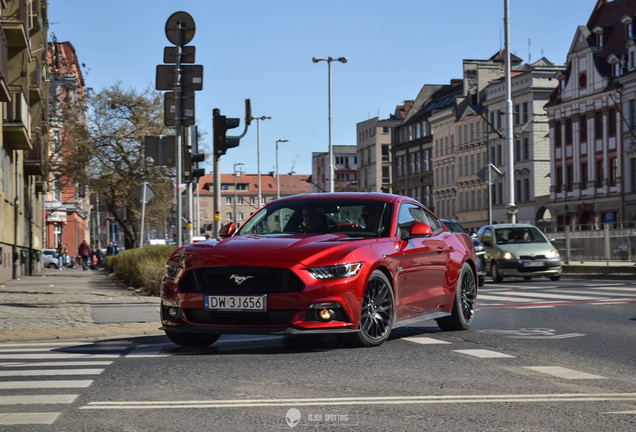 Ford Mustang GT 2015