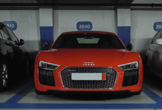 Audi R8 V10 Plus 2015