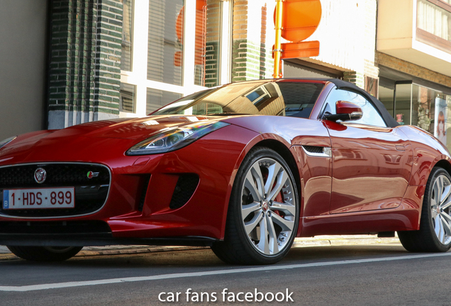 Jaguar F-TYPE S Convertible