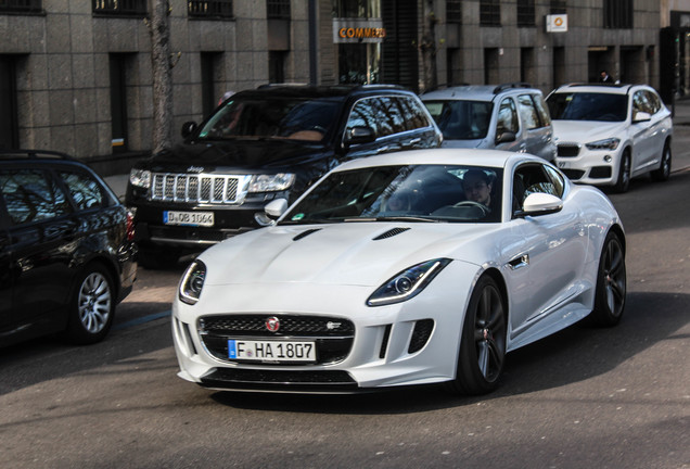 Jaguar F-TYPE S Coupé British Design Edition