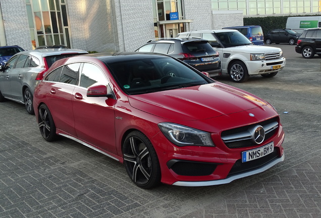 Mercedes-Benz CLA 45 AMG Shooting Brake