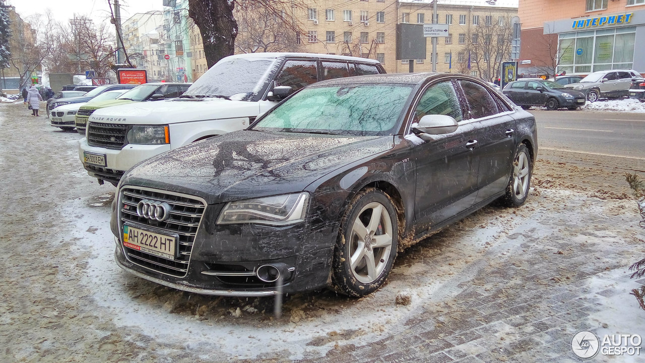 Audi S8 D4