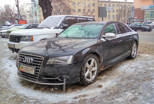 Audi S8 D4